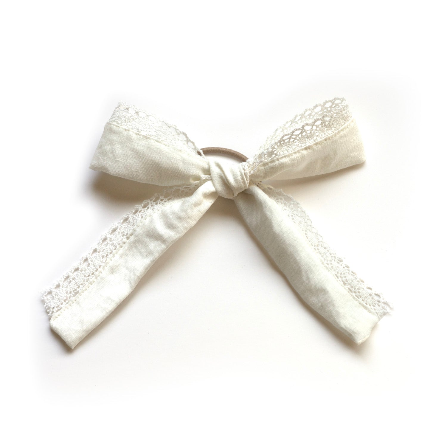 Linen Bow With Lace Trim