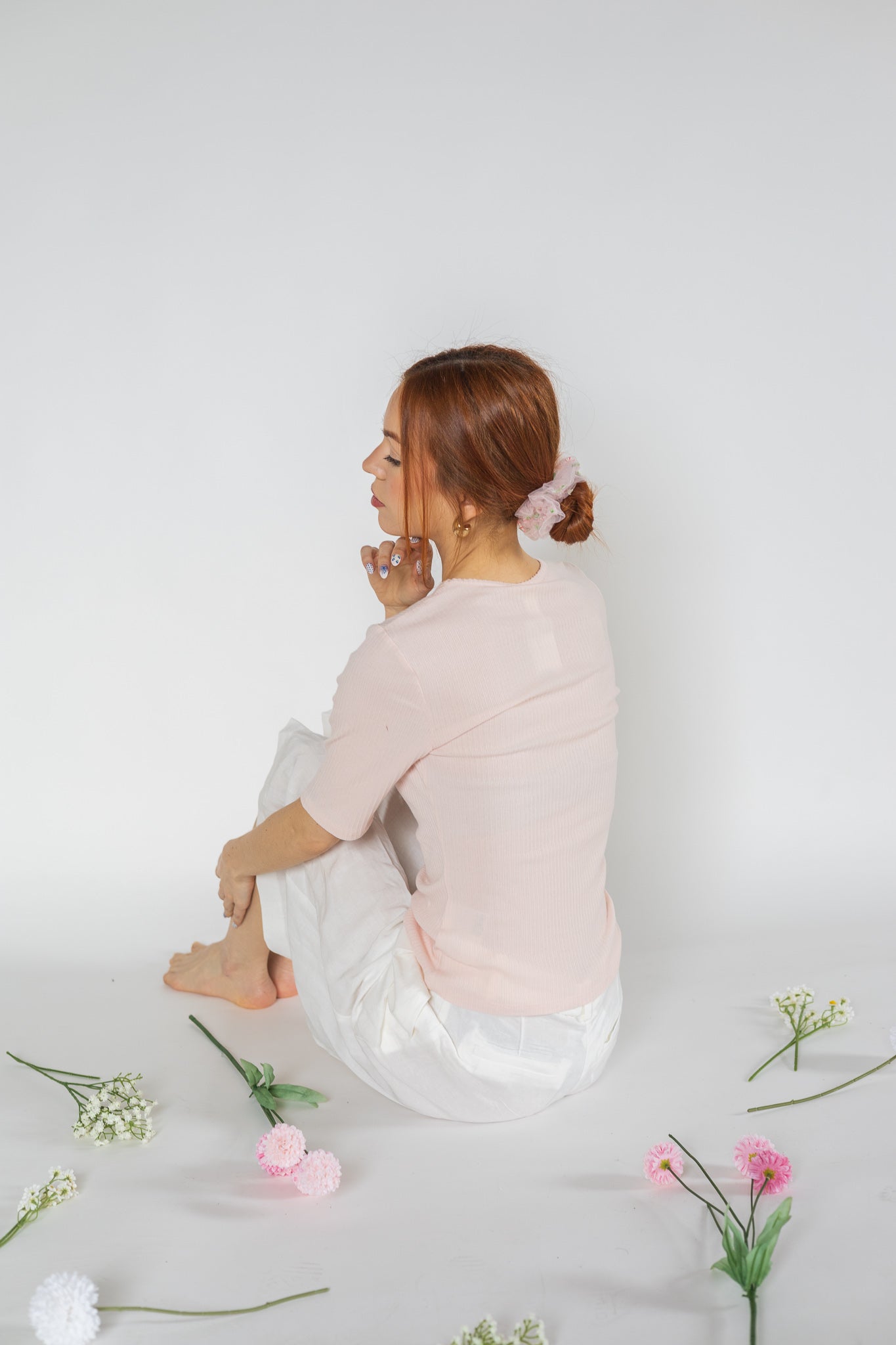 Chouchou en crinoline avec fleurs brodées