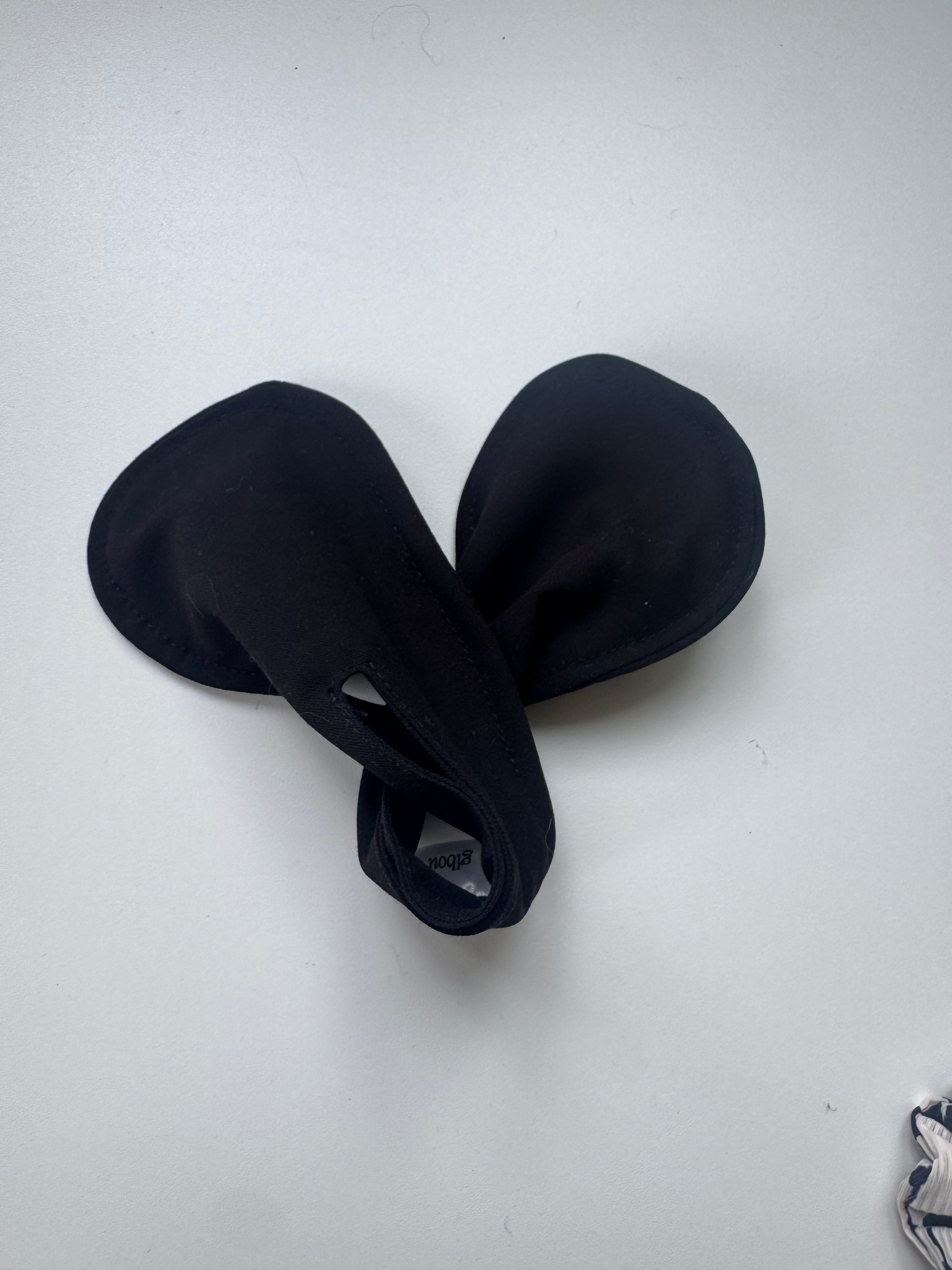 Sample - Black hair bun accessory