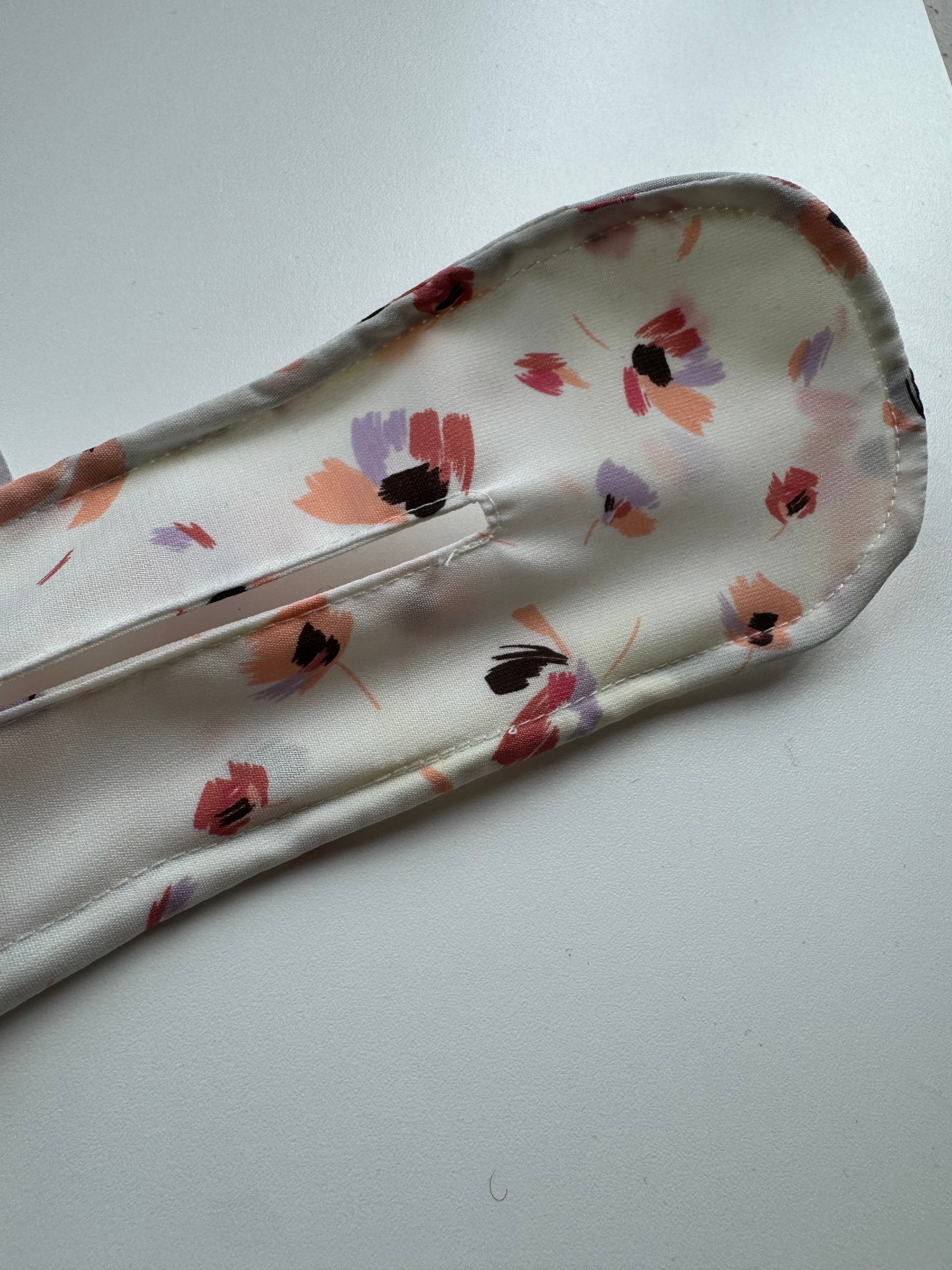 Échantillon - Accessoire à chignon blanc avec petites fleurs