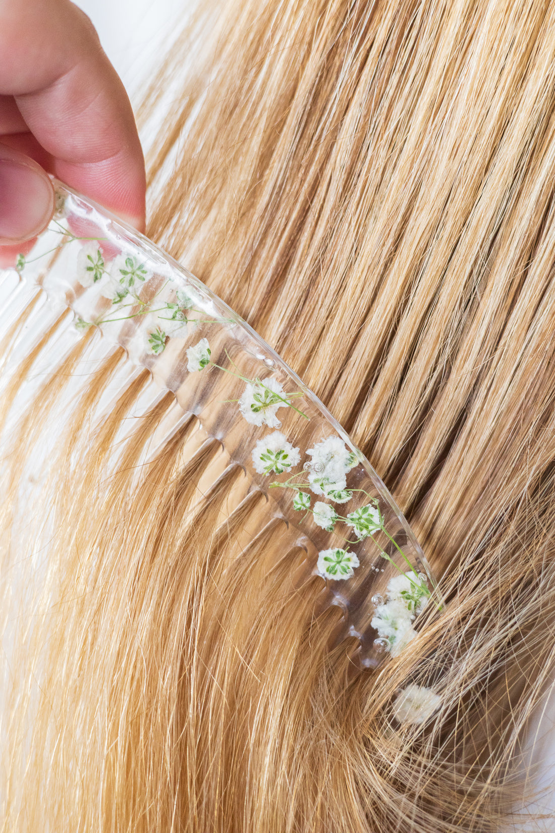 White Dried Flower Hair Comb