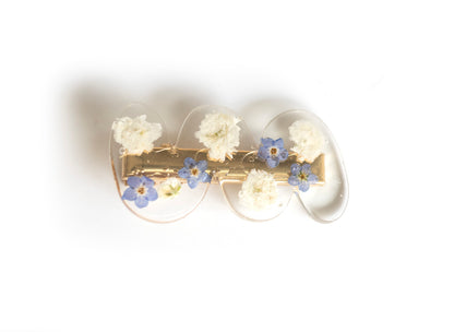 Wavy barrette with dried flowers