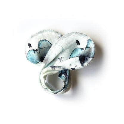 Imparfait - Chignon floral bleu en lin