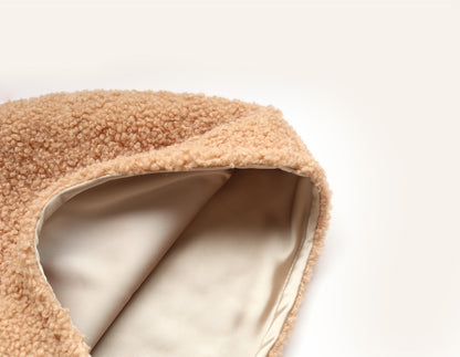 Duo collar, satin-lined hood + ear flaps