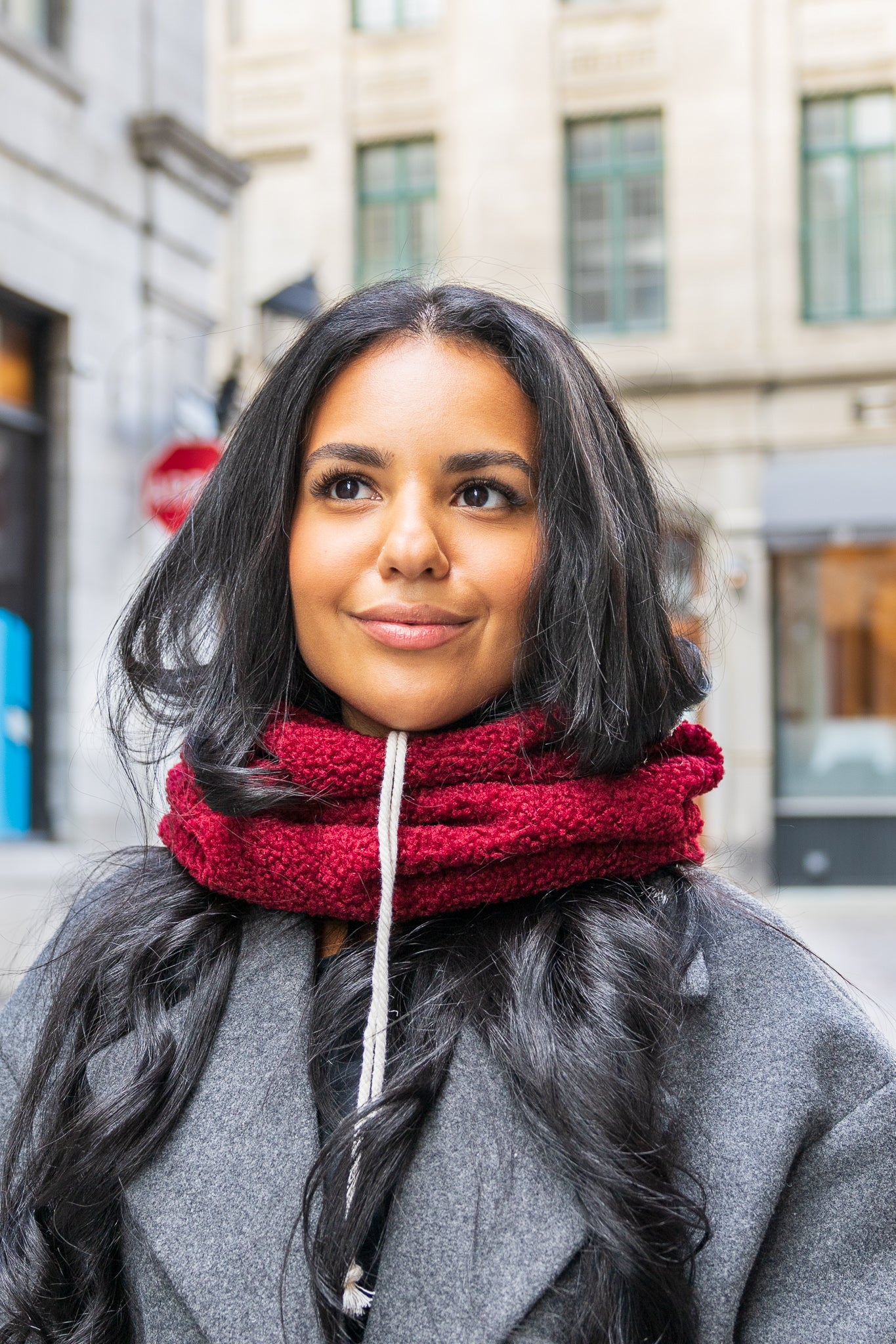 Col capuche intérieur en satin