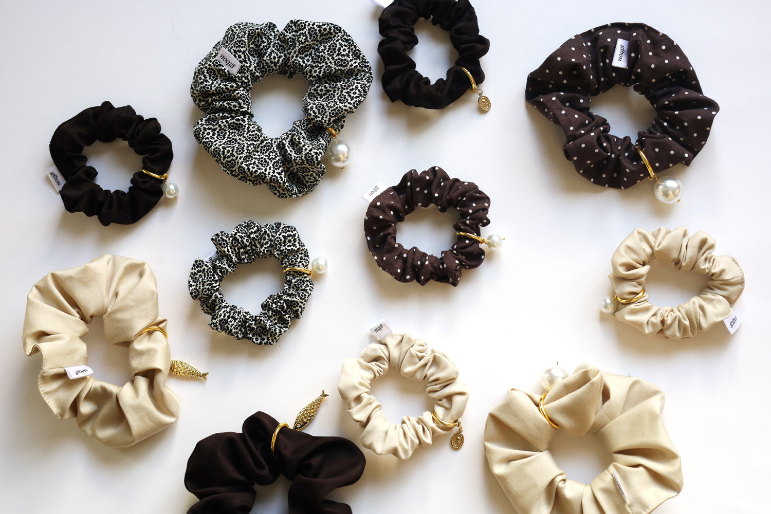 Mini chouchou à breloque