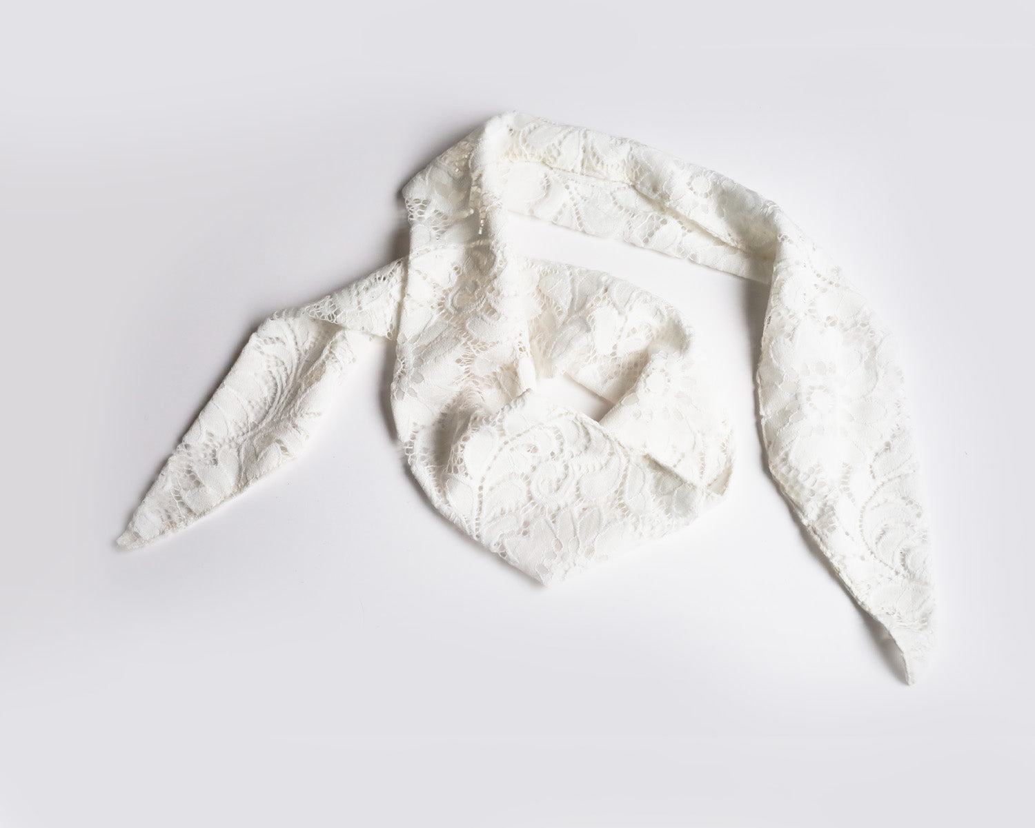 Bandeau foulard en dentelle