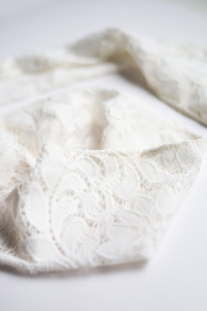 Bandeau foulard en dentelle