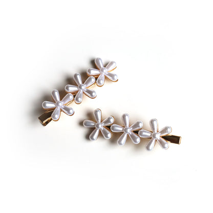 Daisy hair clips set