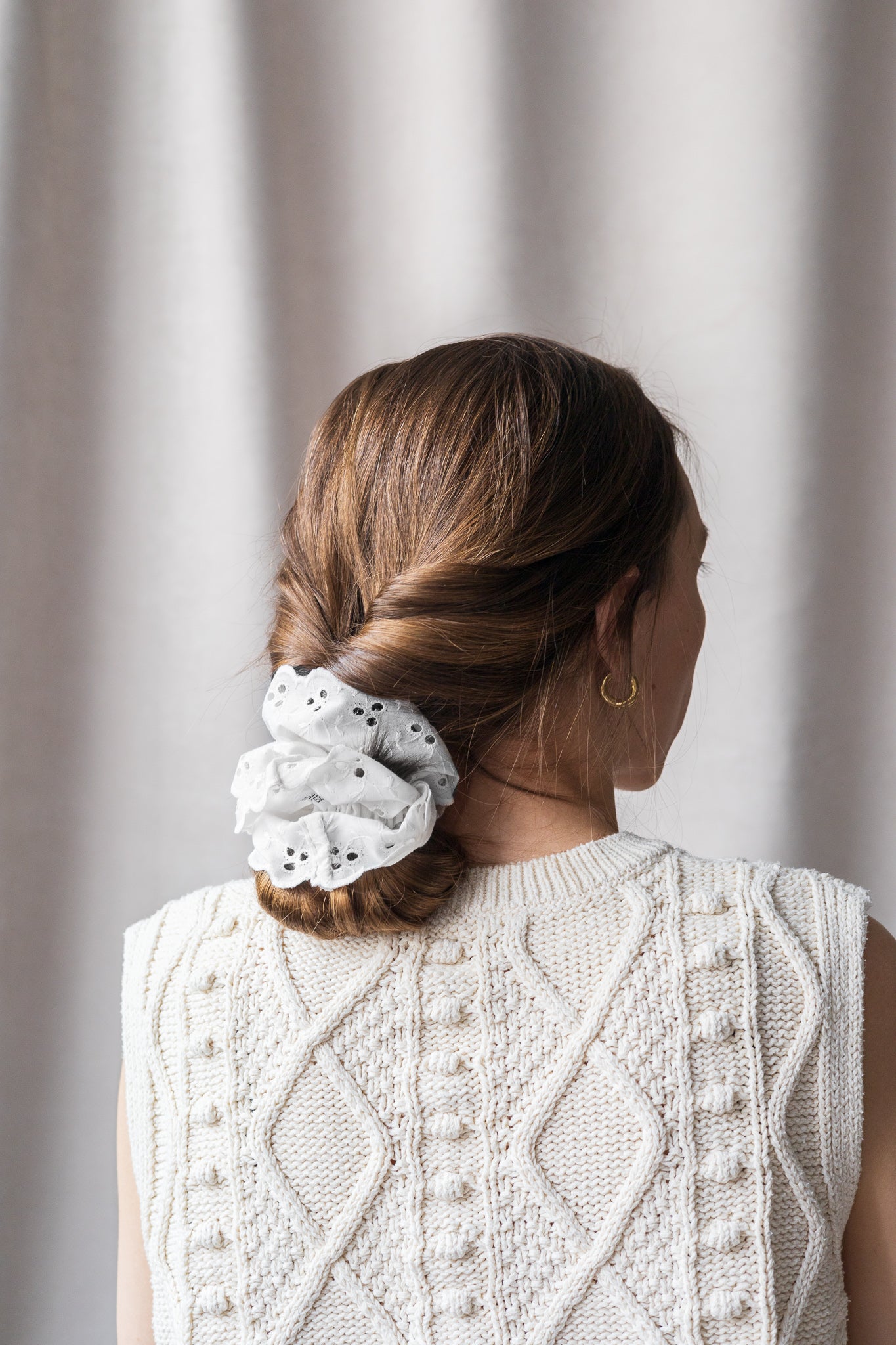 Chouchou broderie anglaise