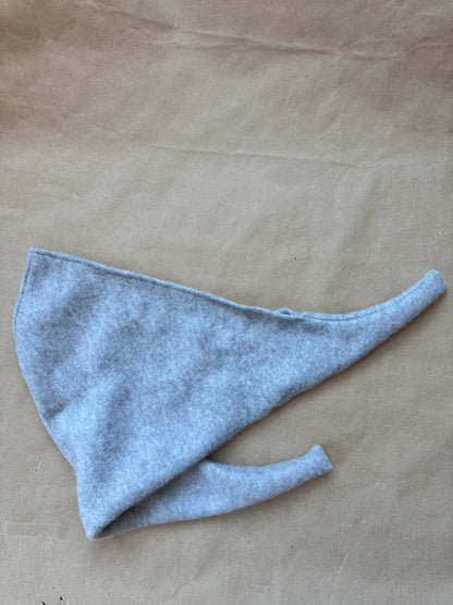 Échantillon - Bandana ultra doux gris sans logo