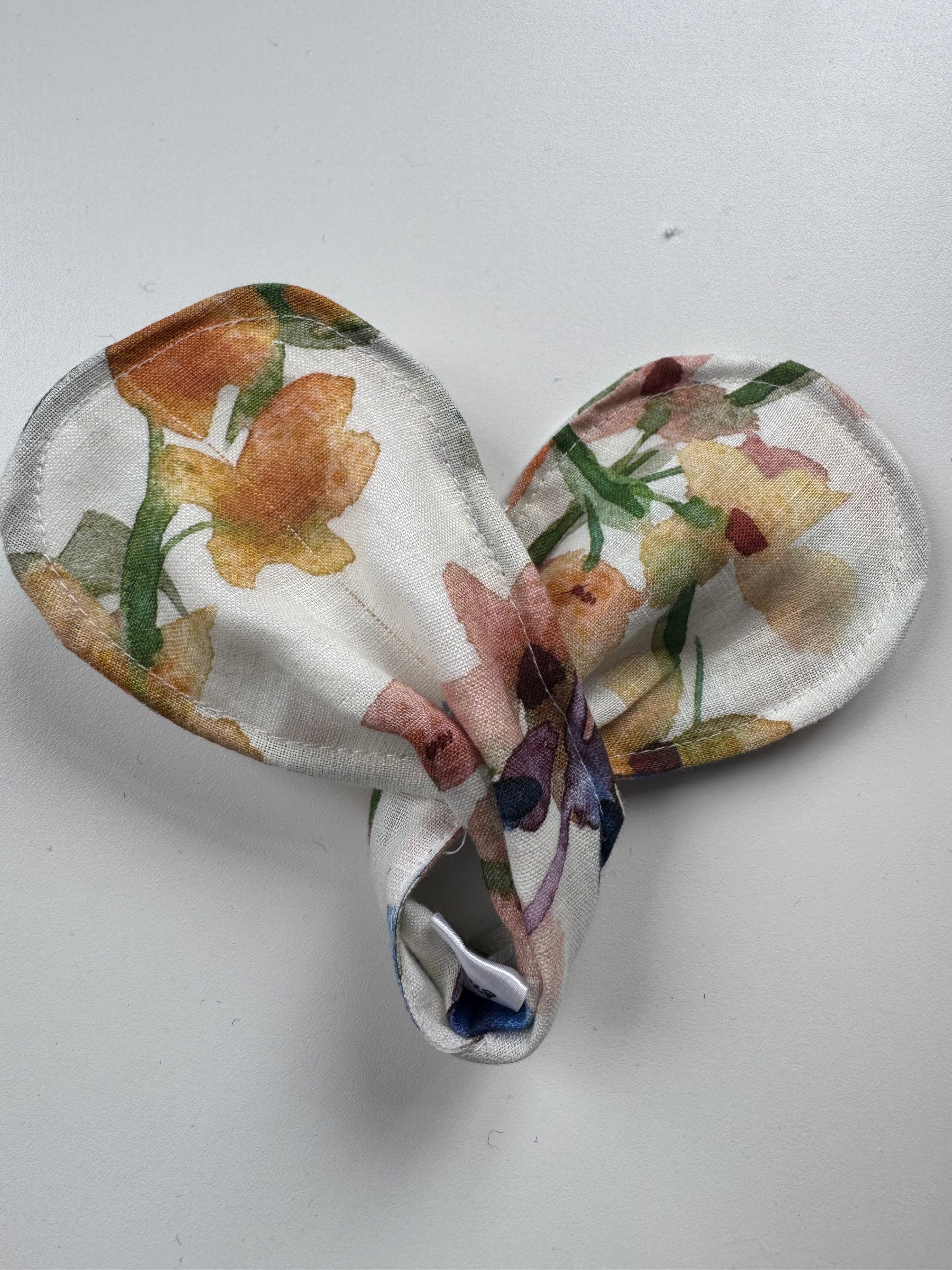 Sample - Green floral bun accessory