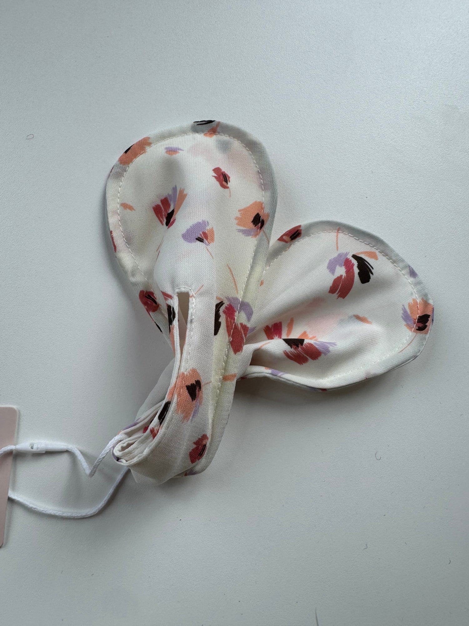 Échantillon - Accessoire à chignon blanc avec petites fleurs