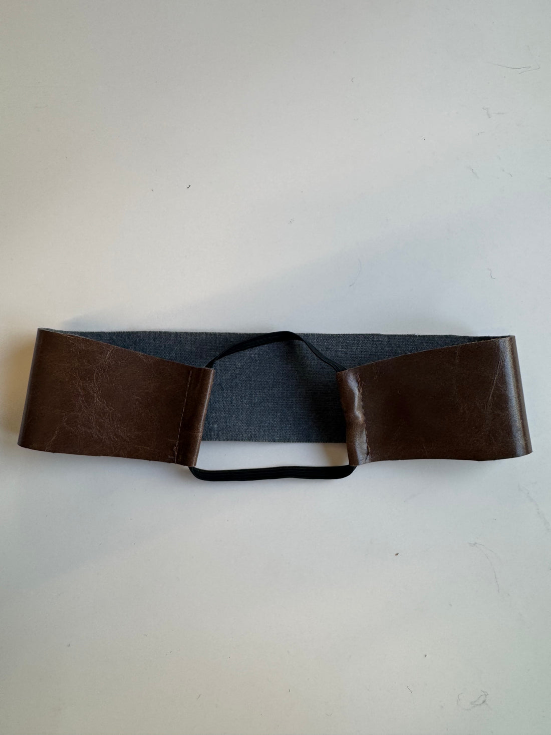 Échantillon - Bandeau plat en similicuir