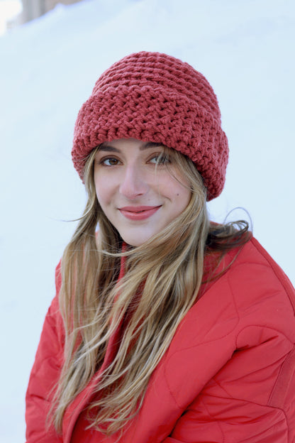 Échantillon - tuque tricotée retournée blanche et noire