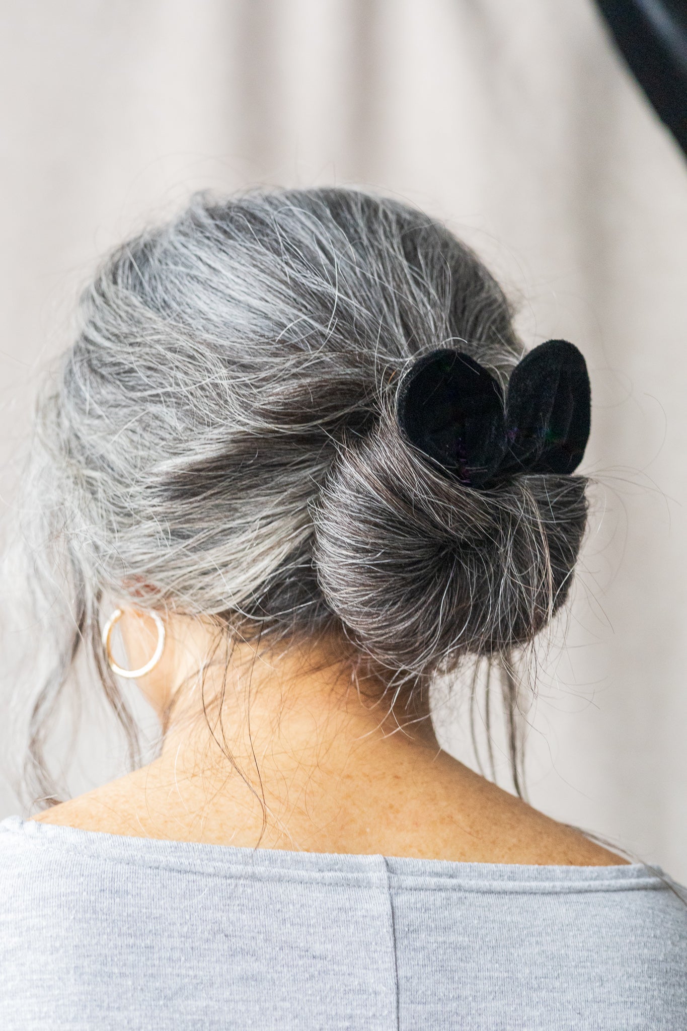 Sample - Black dobby bun accessory
