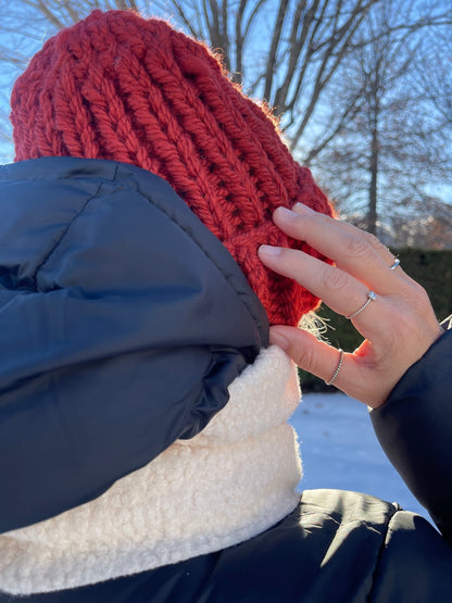 Tuque en grosses mailles tricotée à la main - gibou.ca