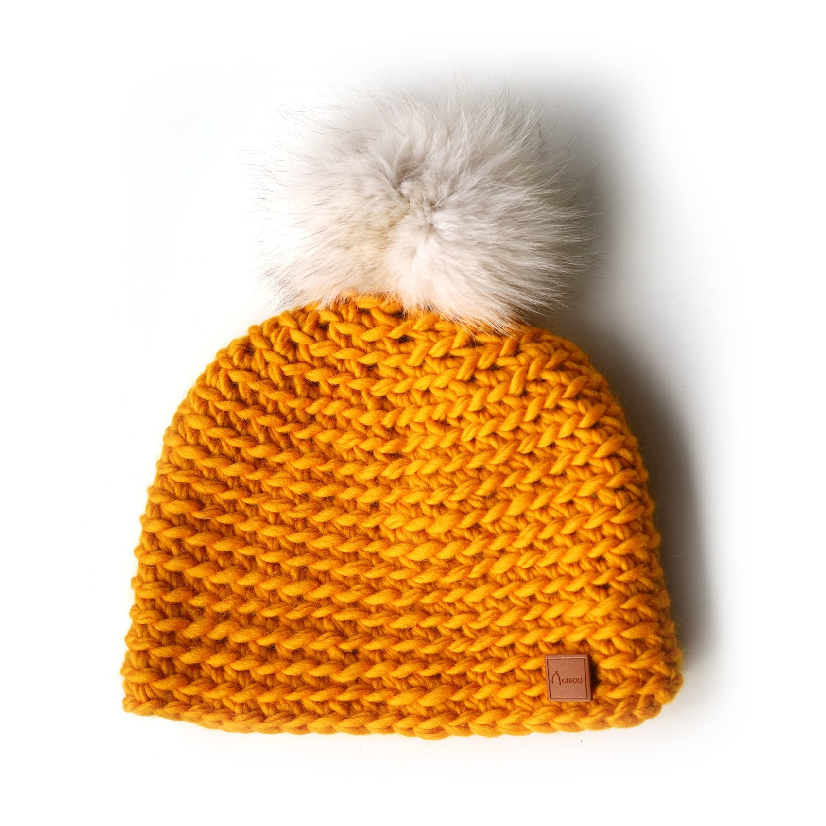 Tuque tricotée à la main - pompon renard norvégien recyclé - gibou.ca